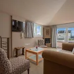 Melanthi Urban Apartamento
