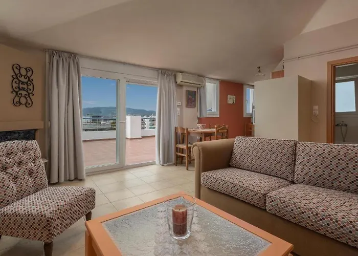 Melanthi Urban * فولوس